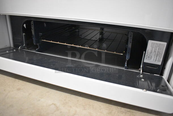 General Electric Metal Natural Gas Powered 4 Burner Range w/ Oven and Warmer. Missing Parts. Contains a Liquid Propane Conversion Kit! Appears To Be BRAND NEW! 30x30x46 - Image 6 of 7
