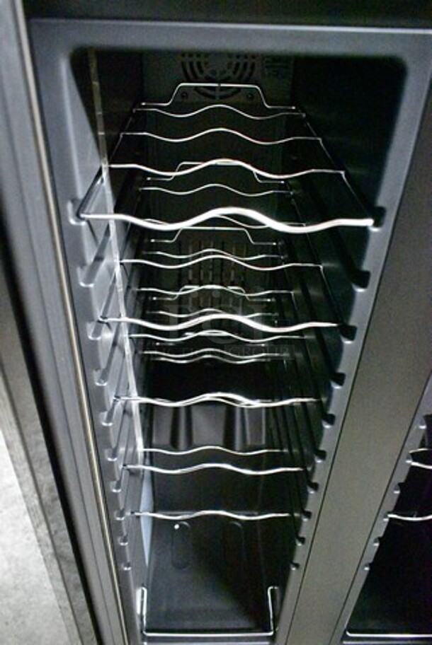 Nutrichef PKCWC24 Metal Wine Chiller Merchandiser. 115 Volts, 1 Phase. Tested and Working! - Image 6 of 8