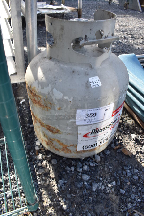 Metal Tank. Buyer Must Pick Up - We Will Not Ship This Item.  12x12x19 - Image 3 of 5