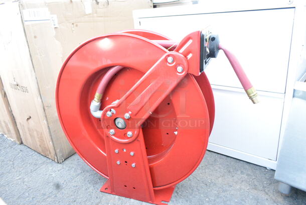BRAND NEW SCRATCH AND DENT! Reelcraft 83050 OLP Series 80000 3/4" x 50' Ultimate Duty Dual Pedestal Hose Reel - Image 3 of 7