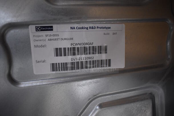 BRAND NEW SCRATCH AND DENT! Frigidaire Electrolux PCWM3080AF Stainless Steel Electric Powered Double Stack Convection Oven w/ View Through Doors. 120-240 vOLTS. 30x28X41.5 - Image 10 of 11