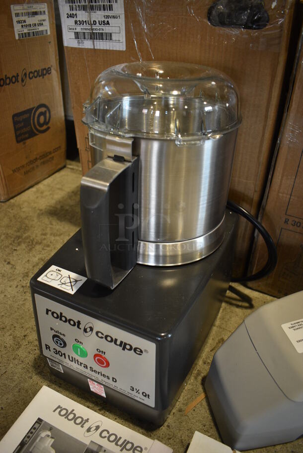BRAND NEW SCRATCH AND DENT! Robot Coupe Model R 301 U Series D Metal Commercial Countertop Food Processor w/ Bowl, Lid, S Blade, Slicing Blade, Grating Blades and Continuous Feed Head Attachment. 120 Volts, 1 Phase. 8x12x17. 8.5x13x14. Tested and Working! - Image 3 of 9