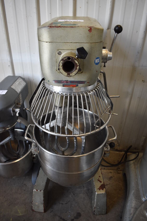 Thunderbird ARM-30N Metal Commercial Floor Style 30 Quart Planetary Dough Mixer w/ Stainless Steel Mixing Bowl, Bowl Guard and Paddle Attachment. 115 Volts, 1 Phase. 21x27x46. Tested and Working! - Image 3 of 6