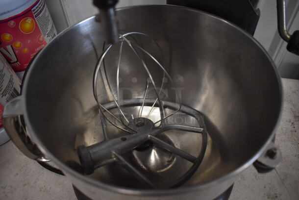 KitchenAid KP26M1XPM Professional 600 Metal Countertop 6 Quart Planetary Dough Mixer w/ Metal Mixing Bowl, Paddle and Whisk Attachments. 120 Volts, 1 Phase. 15x13x17. Tested and Does Not Power On - Image 3 of 6