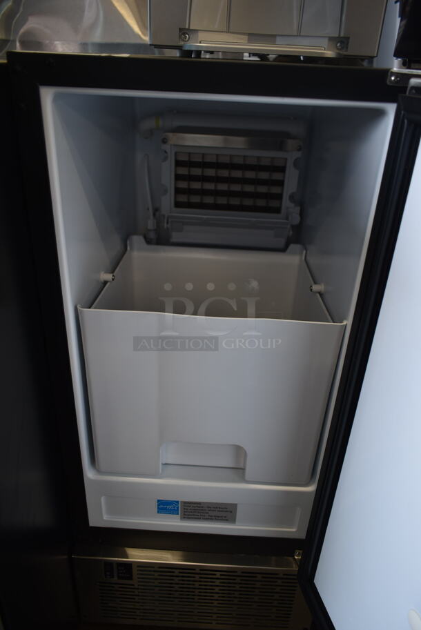 	BRAND NEW SCRATCH AND DENT! Whynter UIM-502SS Stainless Steel Commercial Built-in / Freestanding Maker-50lb Capacity Clear Cube Ice Maker. 115 Volts, 1 Phase. Tested and Working! - Image 2 of 4