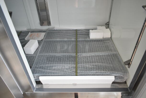 BRAND NEW SCRATCH AND DENT! 2024 Avantco 178A49RHC 54" Solid Door Reach-In Refrigerator w/ Poly Coated Racks. 115 Volts, 1 Phase. Tested and Working! - Image 7 of 11