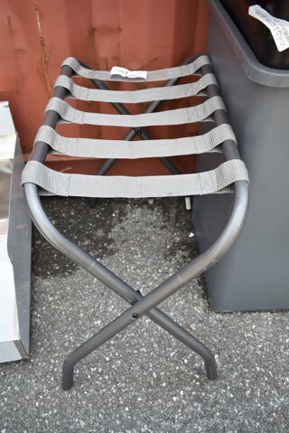 BRAND NEW SCRATCH AND DENT! Songmics Metal Folding Luggage Stand.
