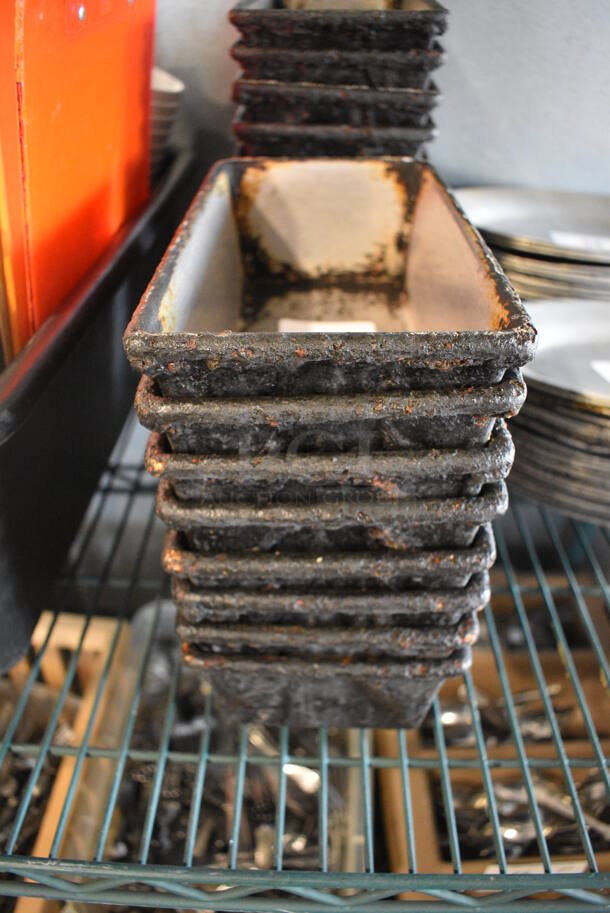 8 Metal Single Loaf Baking Pans. 9.5x5x3. 8 Times Your Bid!
