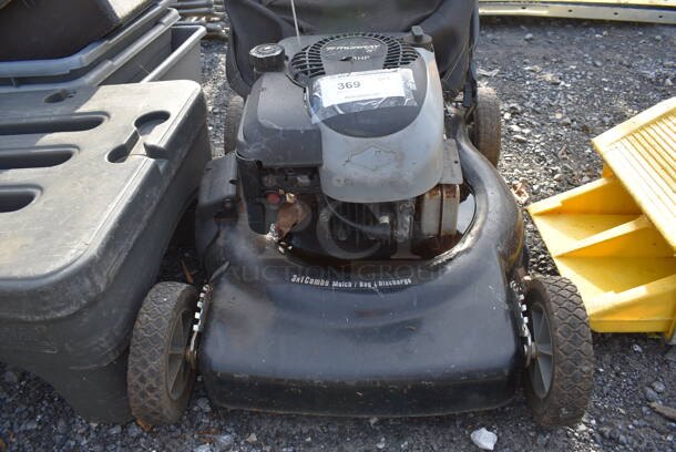 Briggs & Stratton Metal Lawn Mower / Mulcher w/ Bag. 24x44x44 - Image 9 of 10