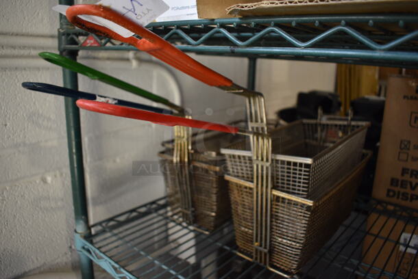 4 Various Metal Fry Baskets. Includes 6.5x21x6. 4 Times Your Bid!