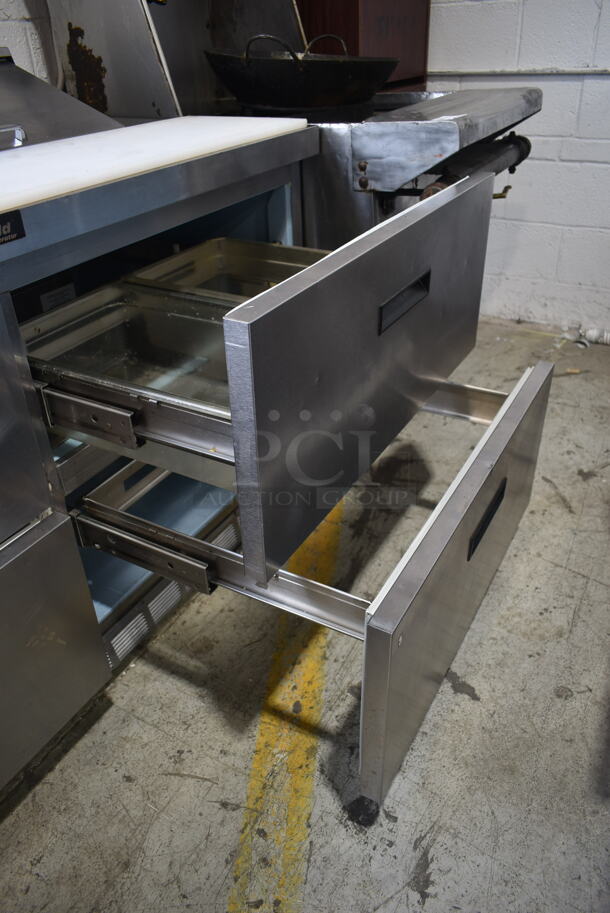 Delfield UCD4464N-12-DD5 Stainless Steel Commercial Sandwich Salad Prep Table Bain Marie Mega Top w/4 Drawers. 115 Volts, 1 Phase. Tested and Powers On But Does Not Get Cold - Image 7 of 8