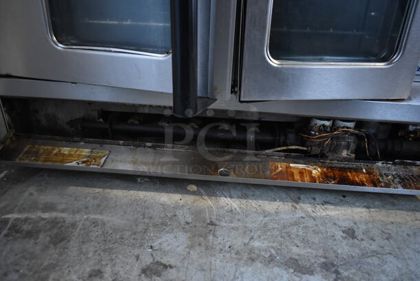 Garland SunFire Stainless Steel Commercial Countertop Natural Gas Powered Full Size Convection Oven w/ View Through Doors, Metal Oven Racks and Thermostatic Controls. - Image 7 of 7