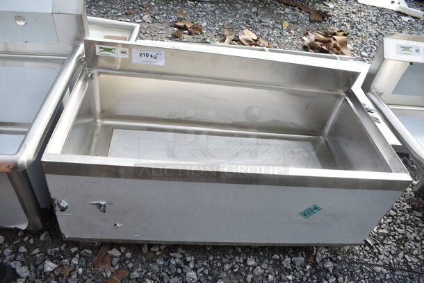 BRAND NEW SCRATCH AND DENT! Regency 600IB1836CP 18" x 36" Underbar Ice Bin with 7 Circuit Post-Mix Cold Plate and Bottle Holders - 79 lb. No Legs.  - Image 2 of 5