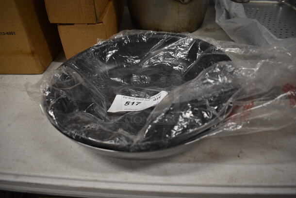 2 Metal Skillets. 22x12.5x2.5, 22x13x2.5. 2 Times Your Bid! - Image 2 of 2