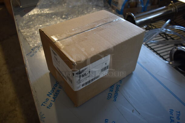 6 BRAND NEW IN BOX! Vollrath FML-1 Black Poly Flushmount Lid Holders. 6 Times Your Bid! - Image 4 of 7