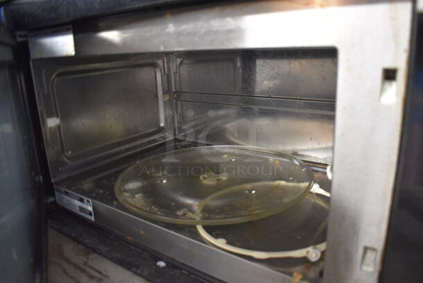 Frigidaire Model FGMV154CLFA Chrome Finish Microwave Oven w/ Plate. 30x16x16 - Image 3 of 4