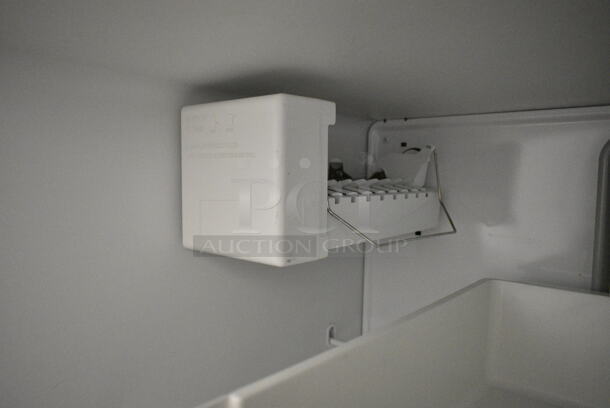 Maytag M1TXEGMYW01 Metal Cooler w/ Freezer. 115 Volts, 1 Phase. Tested and Working! - Image 3 of 7