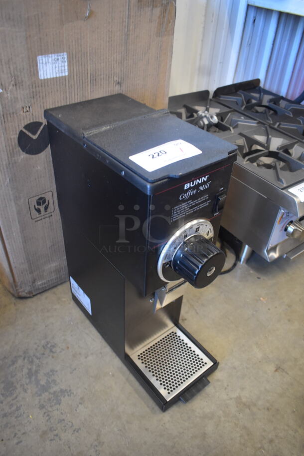 LIKE NEW AND USED A FEW TIMES! 2022 BUNN G1 HD Black Coffee Bean Grinder. 120 Volts 1 Phase. Tested and Working! - Image 2 of 6