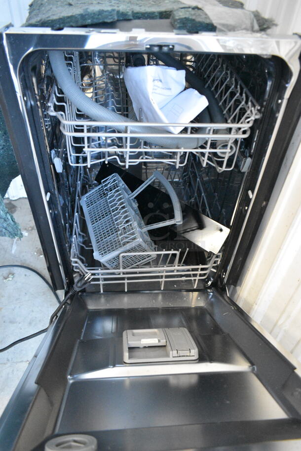 Honeywell HDS18SS 18" Dishwasher with 8 Place settings, 6 Washing Programs. 120 Volts, 1 Phase. - Image 5 of 7