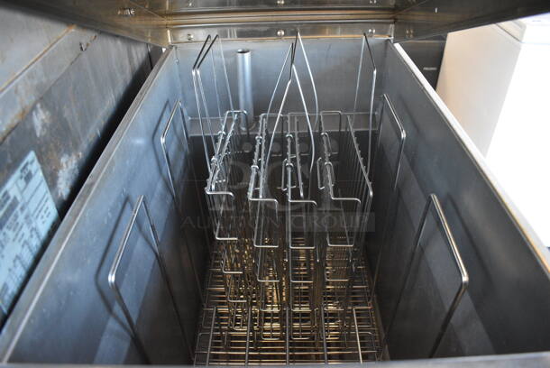 2014 Pitco Frialator Model SRTE Stainless Steel Commercial Electric Powered Rethermalizer on Commercial Casters. 208 Volts, 3 Phase. 16x36x46 - Image 5 of 7
