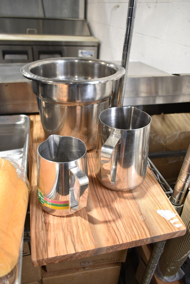 ALL ONE MONEY! Tier Lot of Various Items Including Metal Baking Pan, Pitchers, Wok Skillets. Cutting Board.  - Image 5 of 6