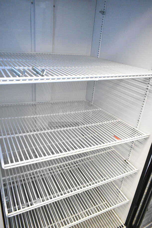 2021 True TSCI-600R-G-PH Metal Commercial Single Door Reach In Cooler Merchandiser w/ Poly Coated Racks. 115 Volts, 1 Phase. Tested and Working! - Image 4 of 6