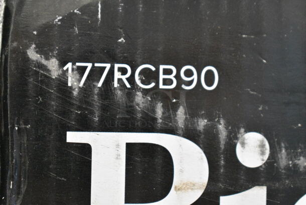 BRAND NEW SCRATCH AND DENT! Avantco 177RCB90 90 Cup (45 Cup Raw) Electric Rice Cooker / Warmer. 240 Volts.  - Image 3 of 3