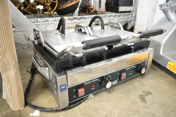 BRAND NEW SCRATCH AND DENT! 2023 Waring WFG300 Stainless Steel Commercial Countertop Double Panini Press. 240 Volts, 1 Phase.  - Image 2 of 5
