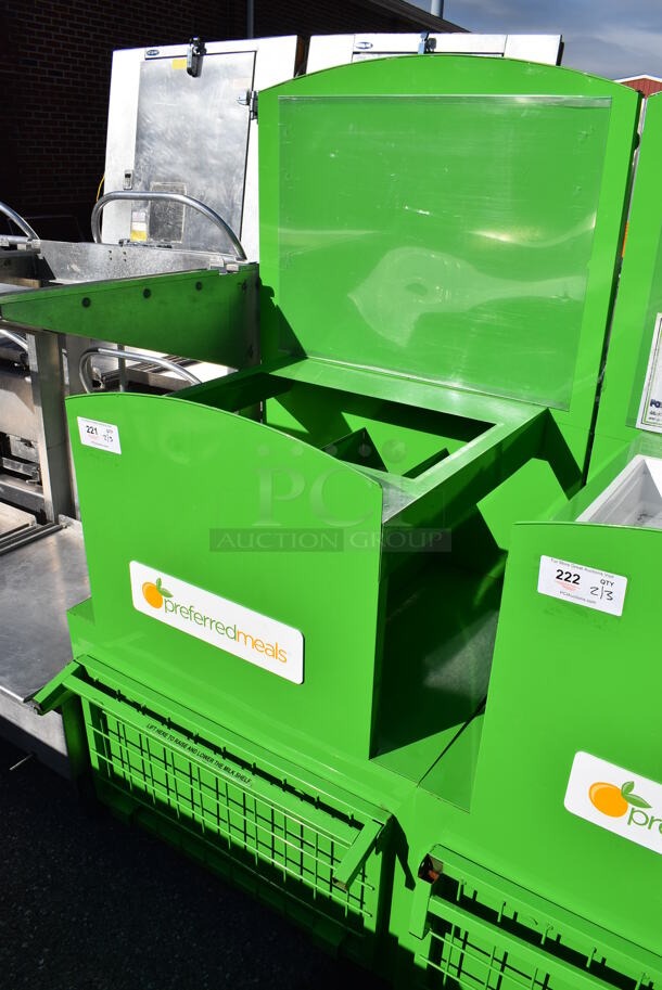 Green Metal Cart on Commercial Casters. 32x30x65 - Image 2 of 5