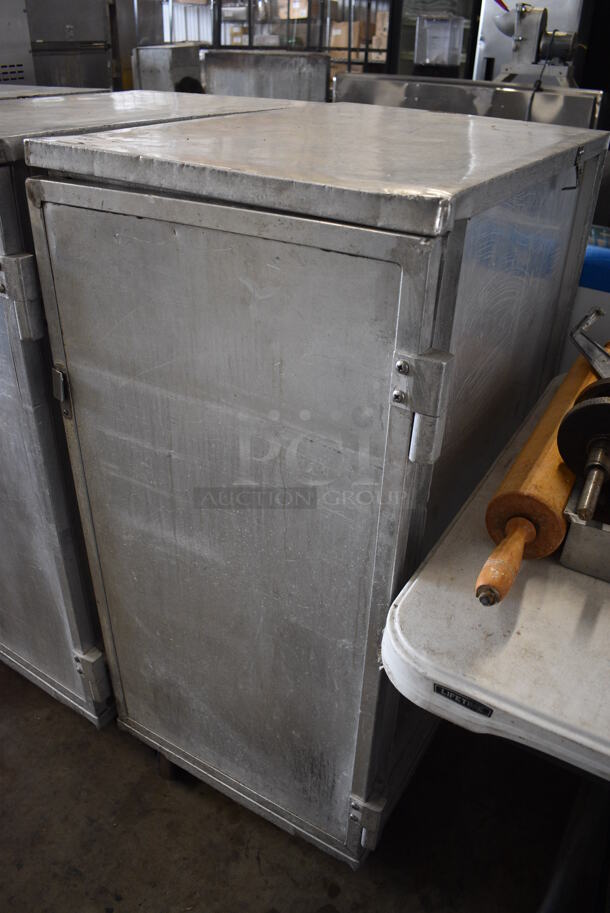 Metal Commercial Enclosed Pan Transport Rack on Commercial Casters. 19x29x44 - Image 2 of 4
