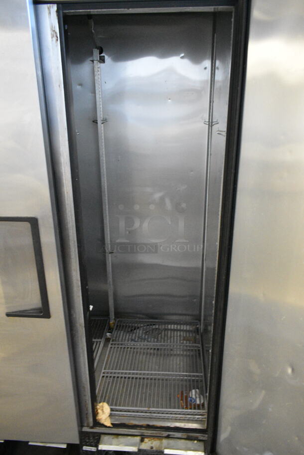 2017 True T-35-HC Stainless Steel Commercial 2 Door Reach In Cooler w/ Poly Coated Racks. 115 Volts, 1 Phase. Tested and Working! - Image 5 of 6