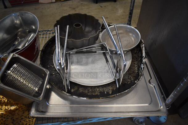 ALL ONE MONEY! Tier Lot of Various Metal Items Including Bowls, Colander and Bundt Cake Pan - Image 4 of 4