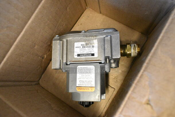 BRAND NEW SCRATCH AND DENT! Cooking Performance Group 351220079 Safety Valve - Image 5 of 6