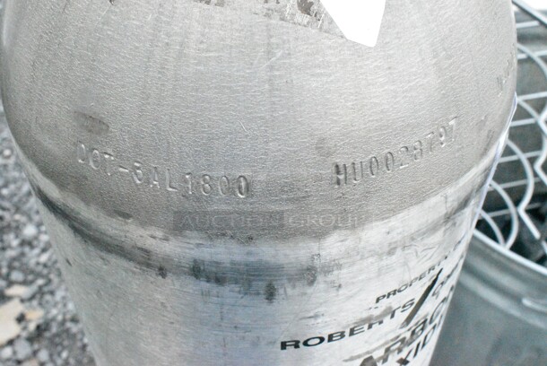 Metal Carbon Dioxide Tank. Buyer Must Pick Up - We Will Not Ship This Item. - Image 5 of 8