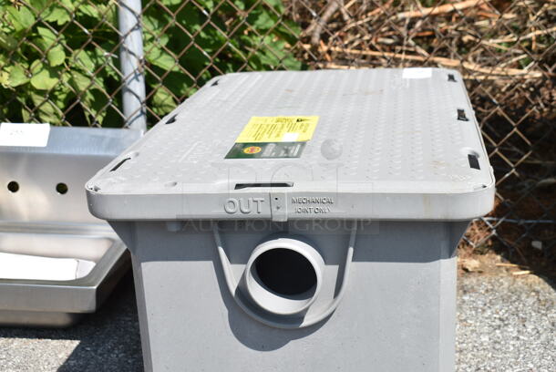BRAND NEW SCRATCH AND DENT! Endura 3925XTA03 50 lb. 25 GPM Grease Trap with 3" Hub - Image 4 of 5