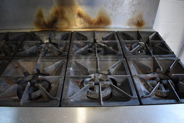 CPG 351S60N Stainless Steel Commercial Natural Gas Powered 10 Burner Range w/ 2 Ovens, Over Shelf and Back Splash. 360,000 BTU. 60x33x61 - Image 4 of 7