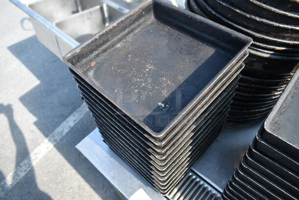 ALL ONE MONEY! Lot of Metal Baking Pans Including 20 Round, 26 Rectangular and 4 Square.  - Image 5 of 9