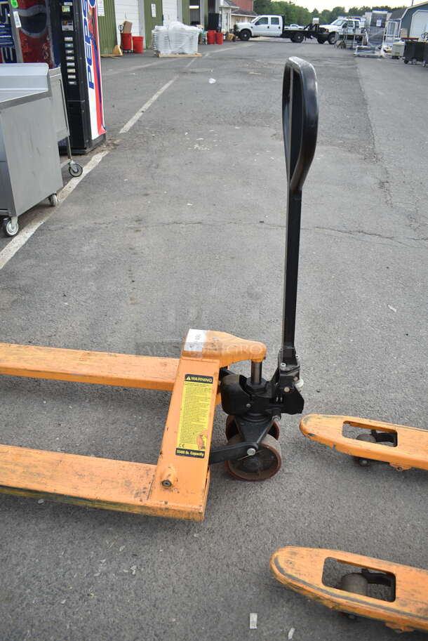 Metal Commercial 5,500 Pound Metal Pallet Jack.  - Image 2 of 6