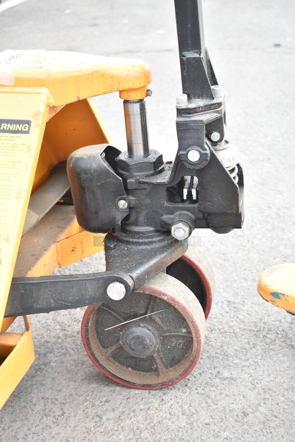 Metal Commercial 5,500 Pound Metal Pallet Jack.  - Image 5 of 6