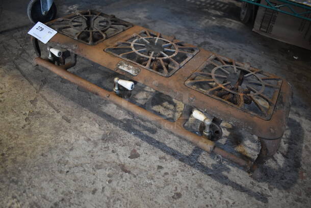 Metal Countertop Gas Powered 3 Burner Range. 30x13x6 - Image 2 of 4