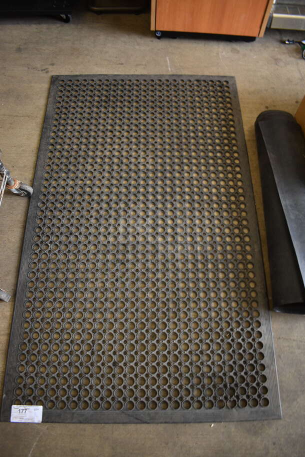 Black Anti Fatigue Floor Mat. 61x36.5 - Image 1 of 3