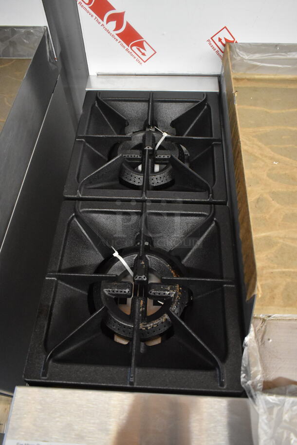 BRAND NEW SCRATCH AND DENT! KoolMore Stainless Steel Commercial Natural Gas Powered 2 Burner Range w/ Flat Top Griddle, Oven, Over Shelf and Back Splash.  - Image 6 of 12