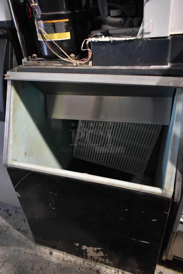 2013 Scotsman C1030SA-32B Stainless Steel Commercial Ice Machine Head on Scotsman Commercial Ice Bin. 115 Volts, 1 Phase.  - Image 3 of 5