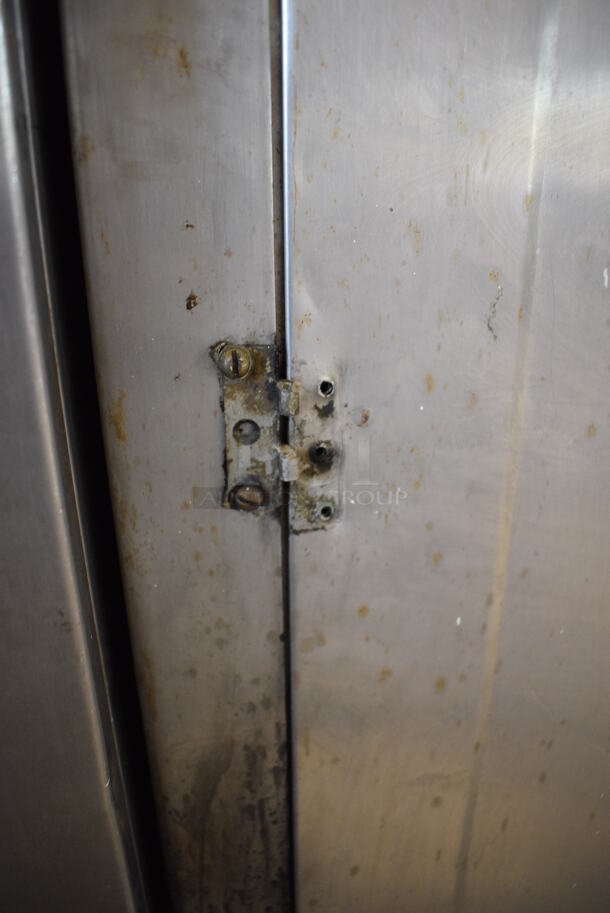 Metal Commercial Single Door Reach In Propane Gas Powered Vertical Smoker. 24.5x28.5x72 - Image 5 of 7