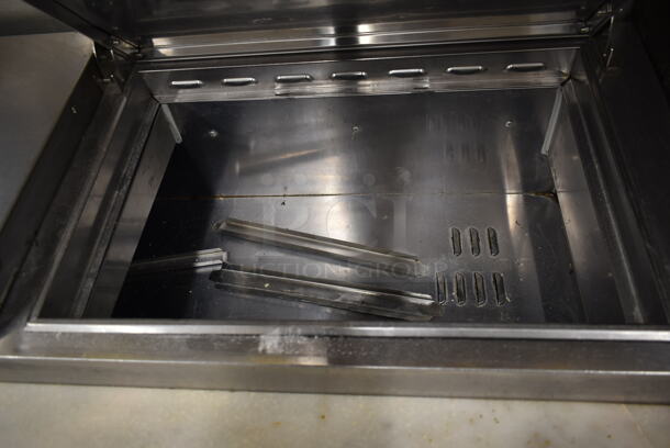 Turbo Air TPR-93SD Stainless Steel Commercial Pizza Prep Table w/ Over Shelf on Commercial Casters. 115 Volts, 1 Phase. Tested and Working! - Image 6 of 11
