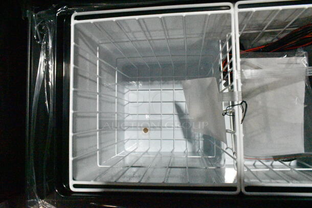 BRAND NEW SCRATCH AND DENT! Whynter FM-45G Metal Commercial 45 Quart Portable Fridge/Freezer Chest. 115 Volts, 1 Phase. Tested and Working! - Image 4 of 8