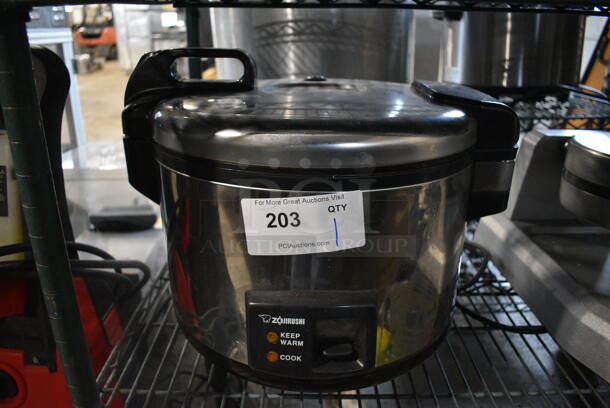 Zojirushi NYC-36 Chrome Finish Countertop Rice Cooker. 120 Volts, 1 Phase. 18x17x14. Tested and Working!