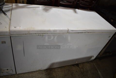 Kenmore KLFC015MWDO Metal Chest Freezer w/ Hinge Lid. 115 Volts, 1 Phase. Tested and Working!