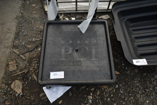 BRAND NEW SCRATCH AND DENT! Carlisle C2236H03 Polypropylene Rack Dolly with Handle - Image 3 of 4