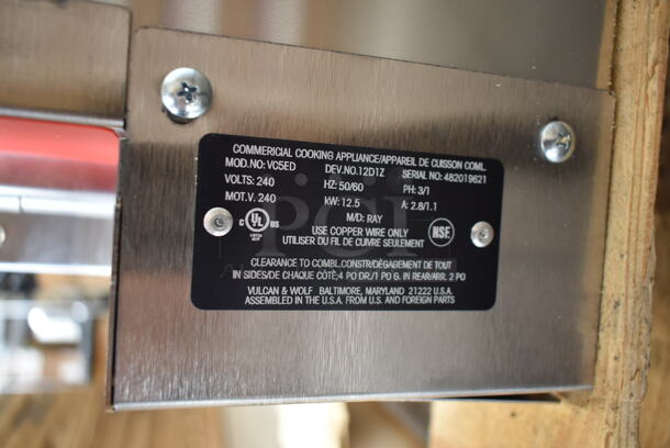 BRAND NEW SCRATCH AND DENT! Vulcan VC5ED ENERGY STAR Stainless Steel Commercial Electric Powered Full Size Convection Oven w/ View Through Doors, Metal Oven Racks and Thermostatic Controls. 240 Volts, 3/1 Phase. Tested and Working! - Image 5 of 5